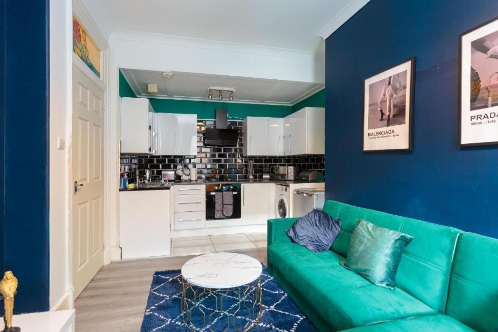 Апартаменты Beautiful Boutique Edinburgh Abode - Sleeps 4 Экстерьер фото