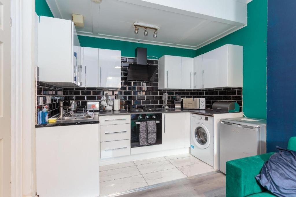 Апартаменты Beautiful Boutique Edinburgh Abode - Sleeps 4 Экстерьер фото