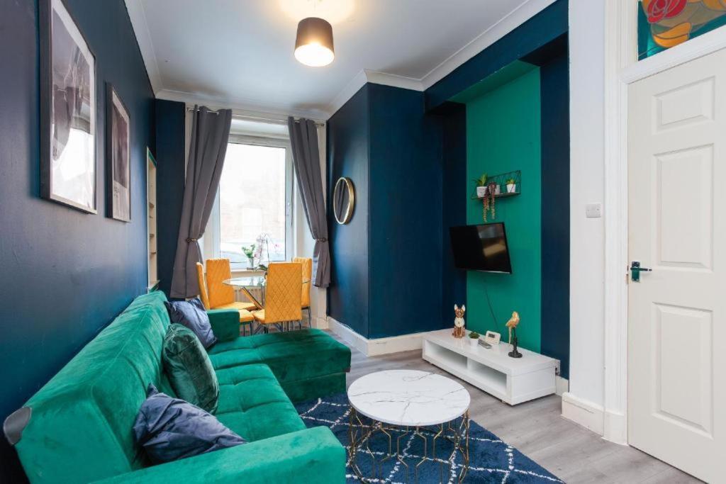 Апартаменты Beautiful Boutique Edinburgh Abode - Sleeps 4 Экстерьер фото